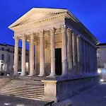 Roma Divine Cinema Et Jardin * Nîmes