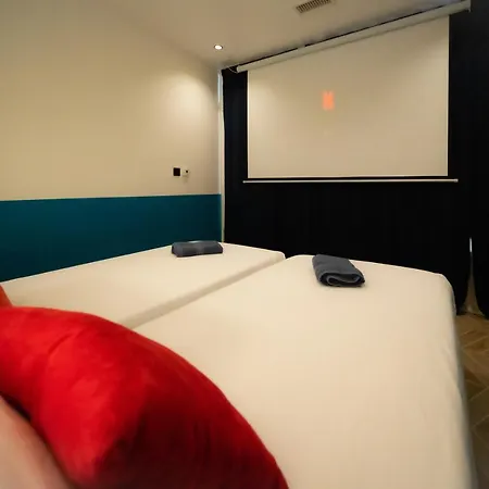 Appartement Roma Divine Cinéma Et Jardin Nîmes