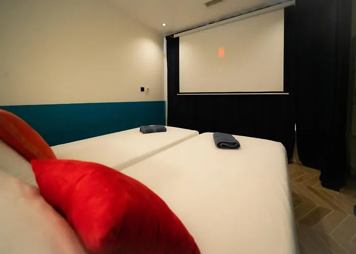 Lägenhet Roma Divine Cinema Et Jardin Nîmes